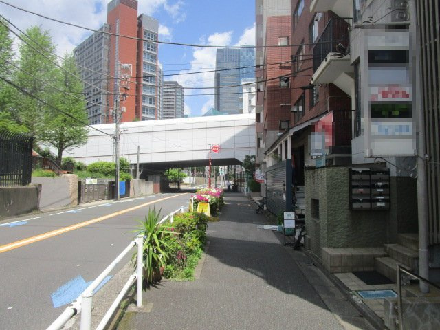 港区西麻布１丁目のビル