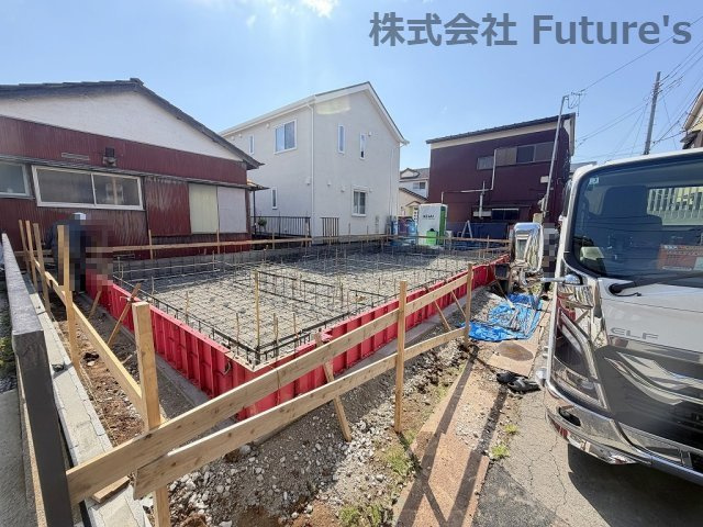 三郷市新和2丁目　新築戸建　全1棟の外観|現地の写真になります。