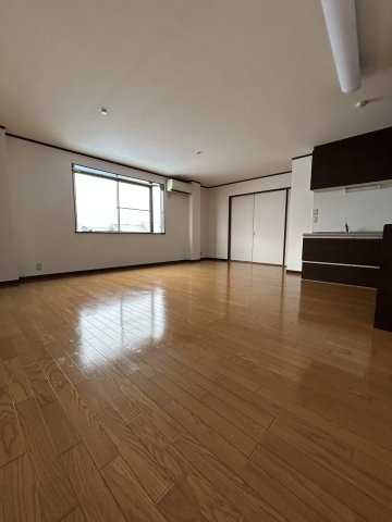 仲介手数料0円！中野町さくらマンションの居間・リビング