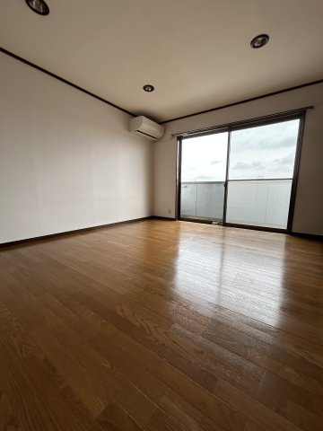 仲介手数料0円！中野町さくらマンションの洋室