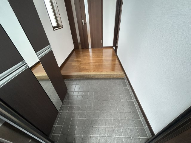 仲介手数料0円！中野町さくらマンションの玄関
