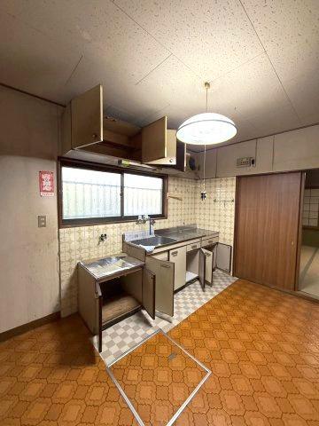 紀の川市西三谷・中古戸建・54773のキッチン