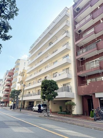 三鷹市下連雀４丁目の中古マンションの外観