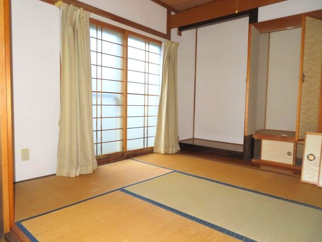 北見市川東２１番地１９　平屋建中古売家の和室|南西側６帖和室です。