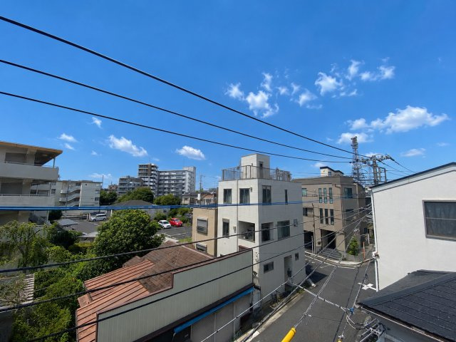 練馬区平和台2丁目 限定1棟の展望|高い建物もなく気持ちの良い青空が望めます
陽当り良好でお洗濯物もしっかりと乾きます