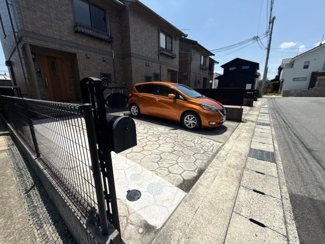 グレイスフルの駐車場
