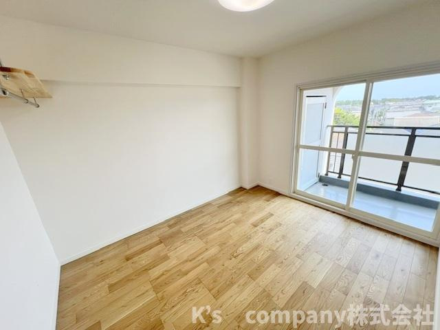 茅ヶ崎市中海岸2丁目　マンション茅ヶ崎の洋室|洋室5.1帖◇お子様のお部屋におすすめです◇