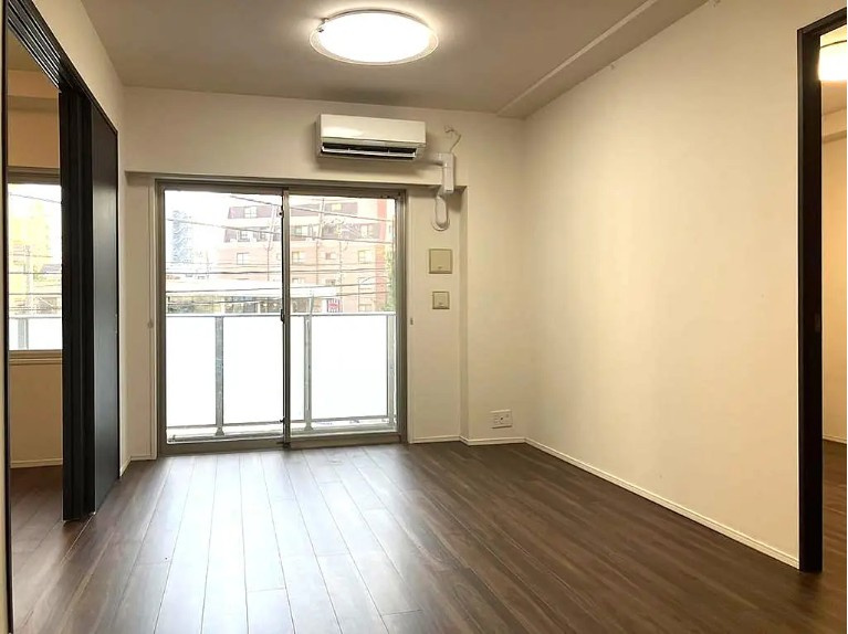 【居間・リビング】