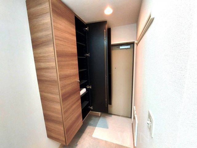 アン・ソレイユの玄関