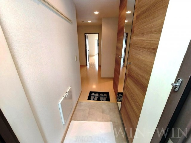 アン・ソレイユの玄関