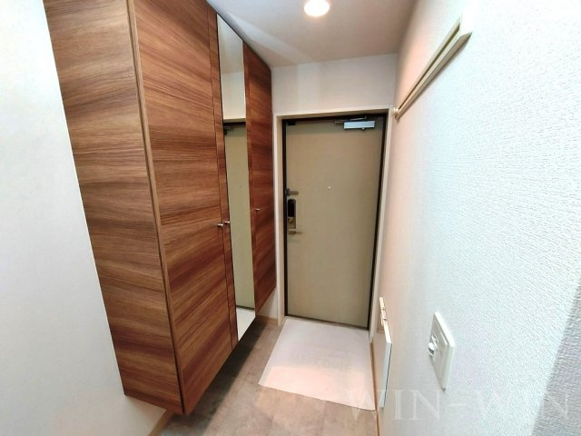 アン・ソレイユの玄関