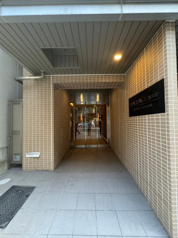 フレンシアノイエ内本町のエントランス