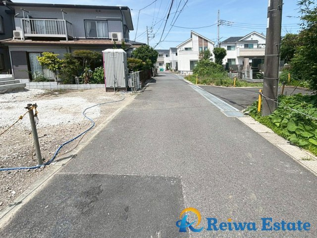 新築戸建　高座郡寒川町小谷2丁目の前面道路含む現地写真