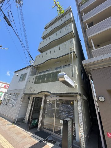ハイツ佃庄司のエントランス