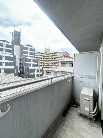 クレストＪ塚口のバルコニー