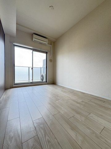 プレサンスKOBEアモーレの居間・リビング