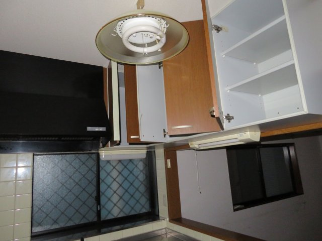 上沢貸家のキッチン|使いやすいキッチンです