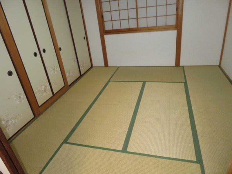 上沢貸家の和室|明るい和室です
