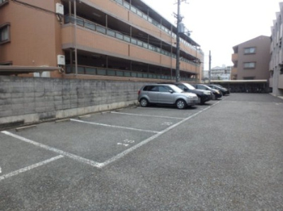 【駐車場】 | エトールⅦ | 駐車場です
