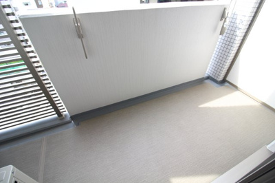 【バルコニー】 | 神戸Hardorside　萬利Residence