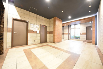 【ロビー】 | 神戸Hardorside　萬利Residence