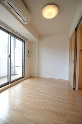 【寝室】 | 神戸Hardorside　萬利Residence