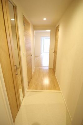 【玄関】 | 神戸Hardorside　萬利Residence