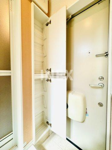 横浜市鶴見区仲通３丁目のアパートの収納