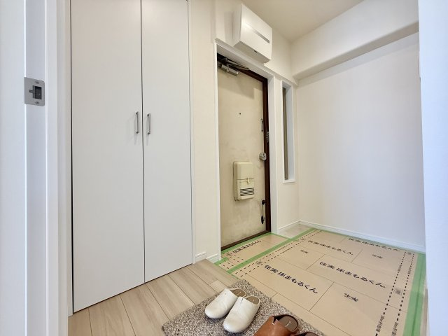 ユニーブル神丘マンションの玄関