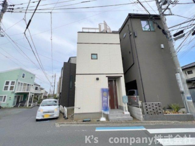 ◎茅ヶ崎市中海岸3丁目　中古戸建◎の駐車場|建物の左側に駐車スペースがあります◇