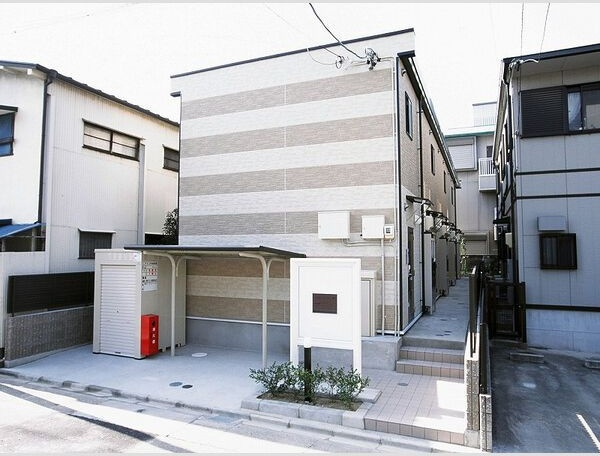 レオパレス川名駒方
