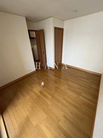 コロネードの洋室