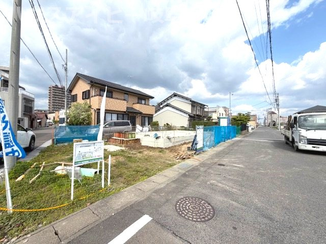【前面道路含む現地写真】の画像