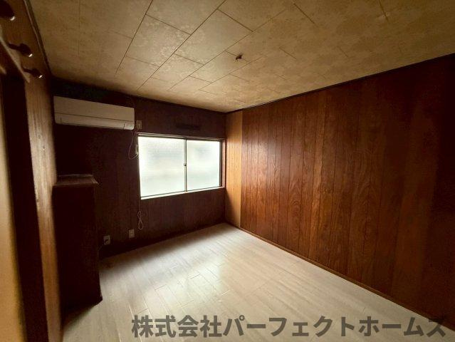 四條畷市中野本町テラスハウスの居間・リビング|リビングとしてお使いいただけます
