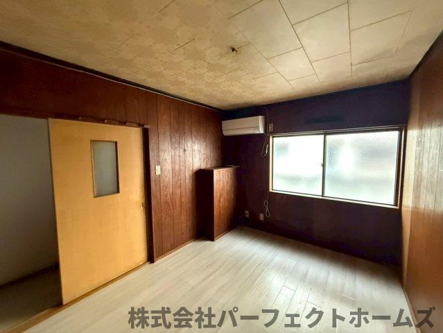 四條畷市中野本町テラスハウスの洋室|個人の部屋や寝室として使える洋室です