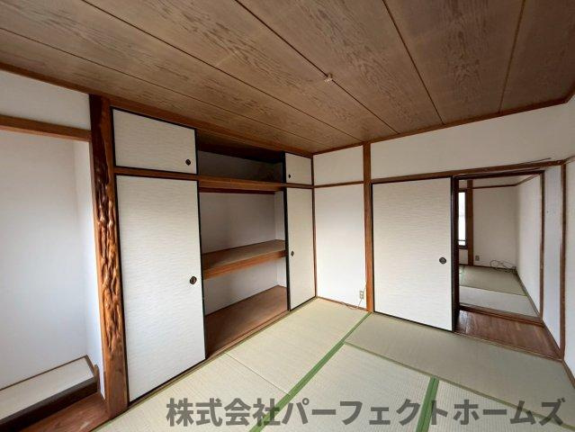 四條畷市中野本町テラスハウスの和室|和室、ちょっとしたくつろぎスペースにいかがでしょうか