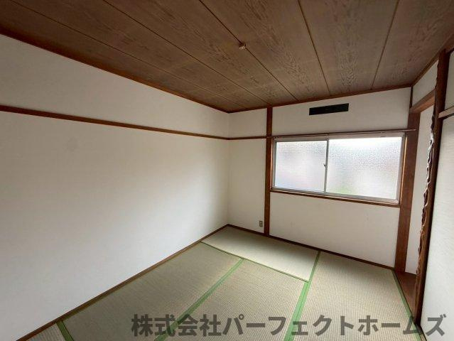 四條畷市中野本町テラスハウスの和室|柔らかい畳が心地よい和室