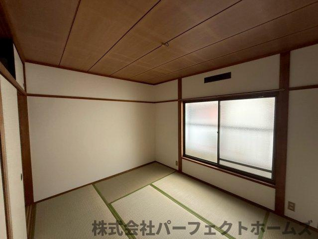 四條畷市中野本町テラスハウスの和室|柔らかい畳が心地よい和室