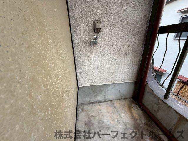 四條畷市中野本町テラスハウスの設備|洗濯機置場です