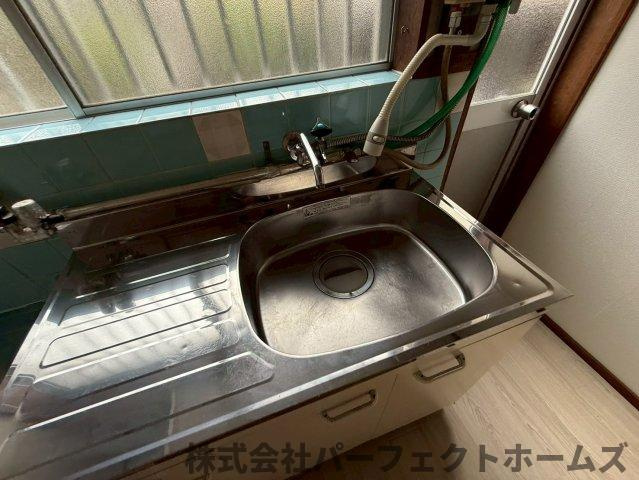 四條畷市中野本町テラスハウスのキッチン|使いやすいキッチンです