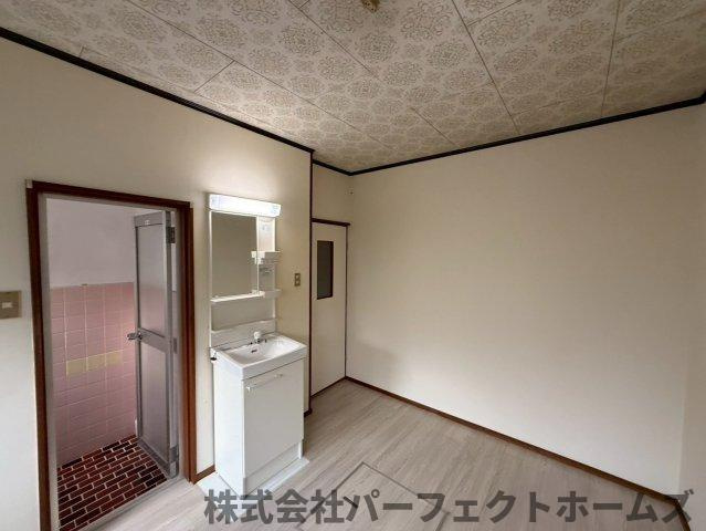 四條畷市中野本町テラスハウスのキッチン|ダイニングキッチンです