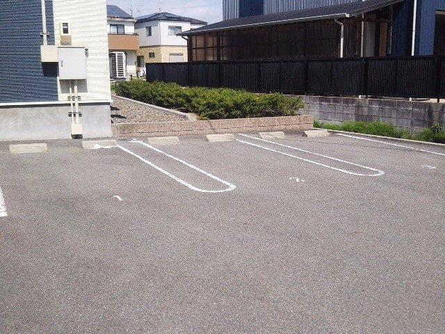 レオネクスト福岡のその他