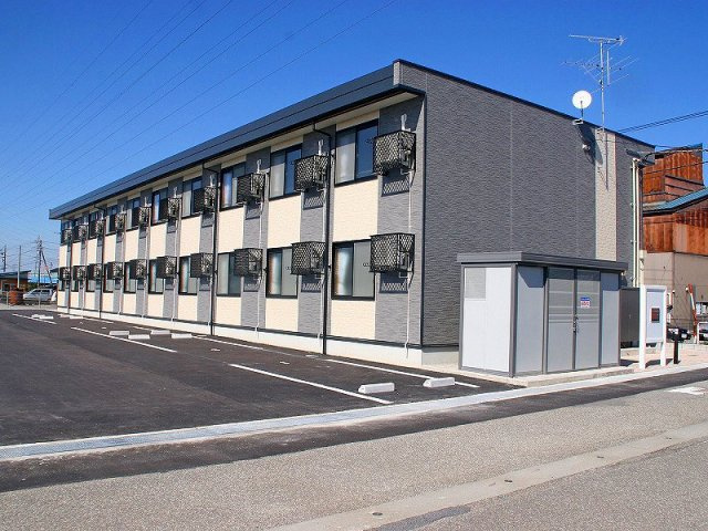 レオパレスピースの外観