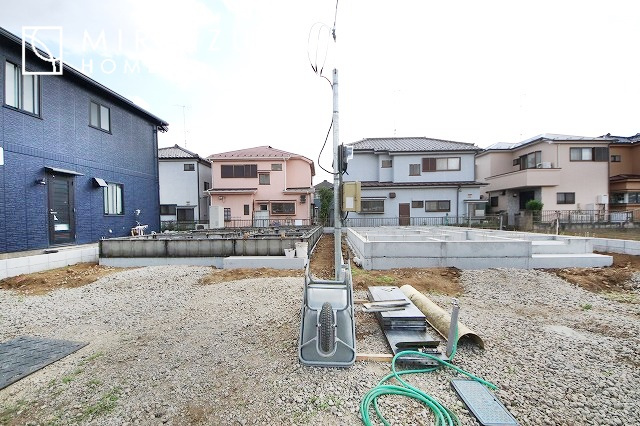 【周辺】 | 青く澄み渡った綺麗な空と、陽の光をたっぷりと受ける、そんな新築住宅で新生活をスタートしてみませんか？見学・ご相談等、ミライズホーム(株)までお気軽にご連絡下さい♪