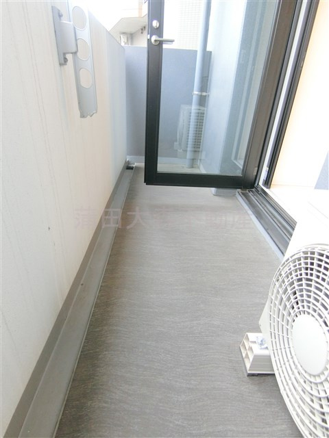 アークマーク大森町アジールコートのバルコニー|物干し金具付きのバルコニー