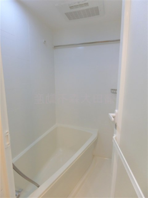 アークマーク大森町アジールコートの浴室