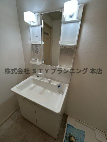 仲介手数料0円！ALESSIAの独立洗面台
