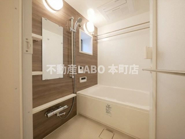 OPUS RESIDENCE SHINSAIBASHI SOUTHの浴室