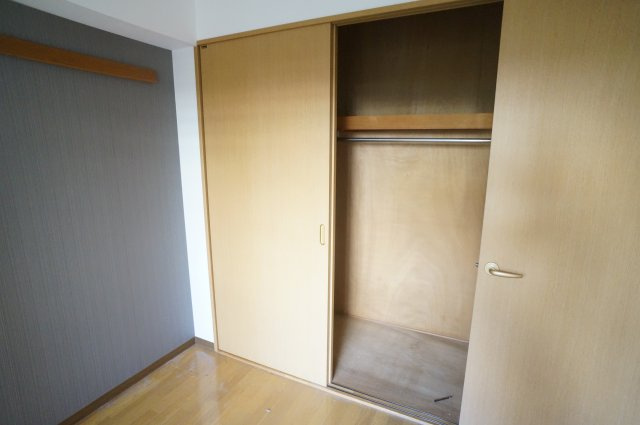 ノイハウス宝塚の収納|参考、同建物・同間取りの号室