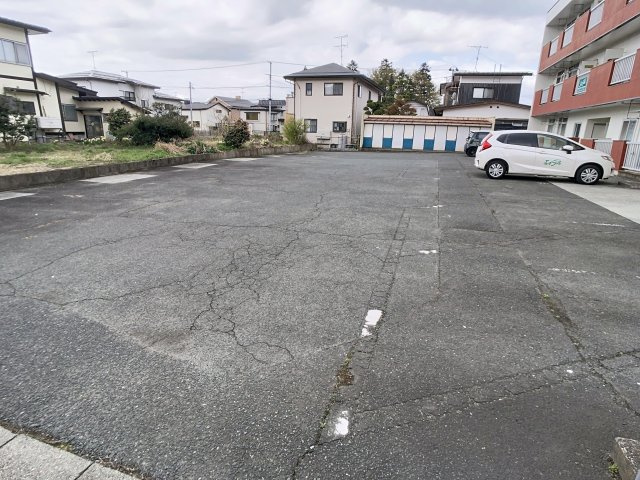 ササハラコーポの駐車場